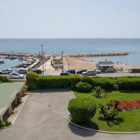 Etoile De Mer Cannes